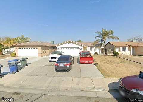 Avenida Castro, DELANO, CA 93215