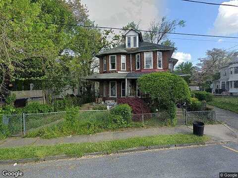 Pine, DARBY, PA 19023