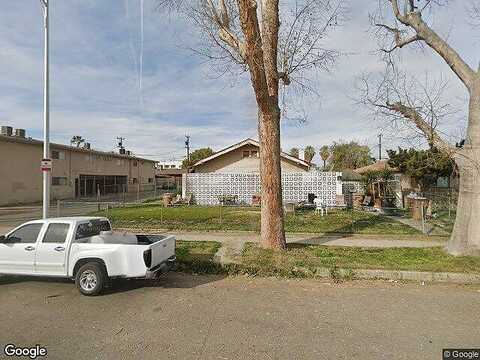 17Th, BAKERSFIELD, CA 93301