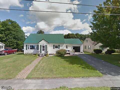 Maple, EAST MILLINOCKET, ME 04430