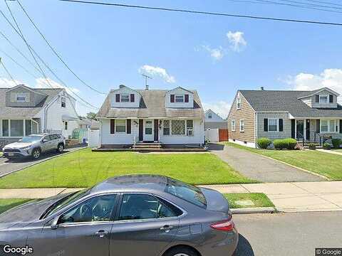 Oak, CARTERET, NJ 07008