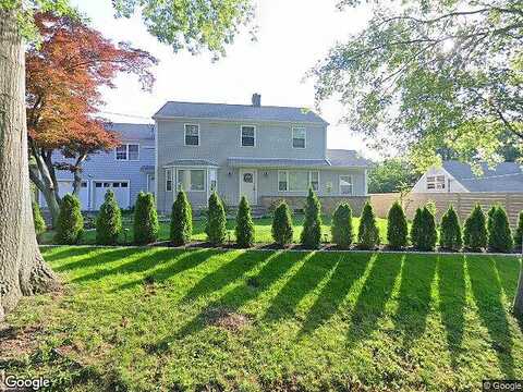 Massachusetts, FAIRFIELD, CT 06824