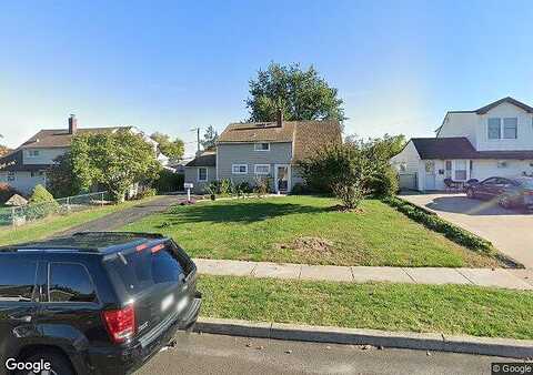 Woodbine, LEVITTOWN, PA 19057