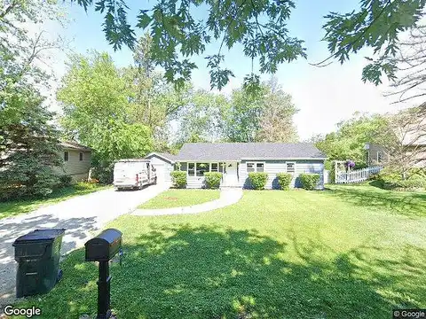 Circle, WILLOWBROOK, IL 60527