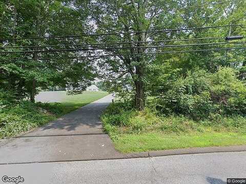 Boggs Hill, NEWTOWN, CT 06470