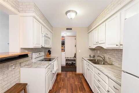 Ford, MINNEAPOLIS, MN 55426
