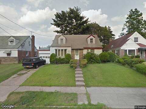 White, MINEOLA, NY 11501