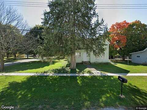 Chestnut, CORTLAND, IL 60112