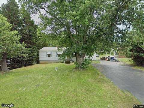 Carlton, WINSTON SALEM, NC 27105
