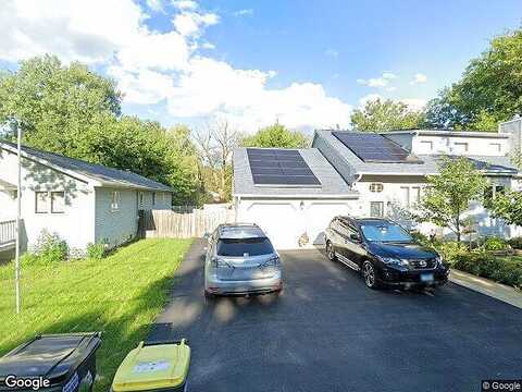 Pine Grove, LAKEMOOR, IL 60051