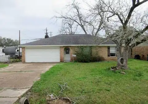 Oak, HIGHLANDS, TX 77562