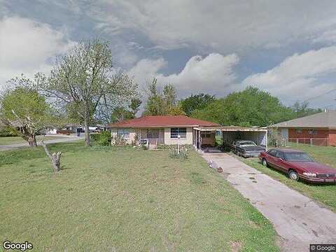 8Th, MARLOW, OK 73055