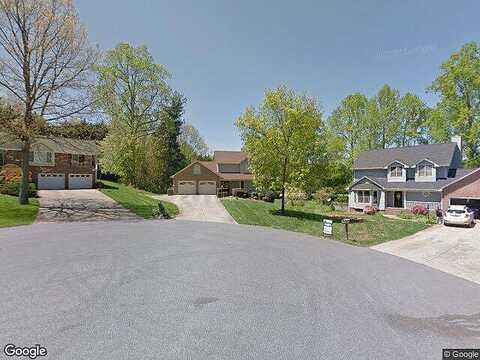 Foley, HICKORY, NC 28602