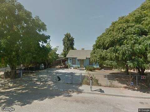 8Th, ORANGE COVE, CA 93646