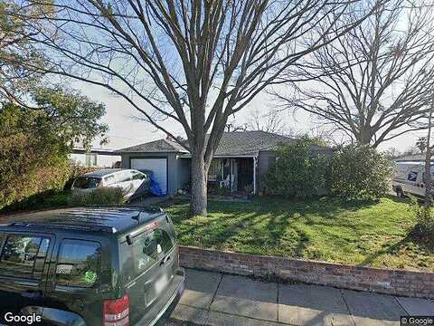 Priscilla, SACRAMENTO, CA 95820