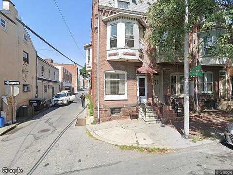 Chestnut St, READING, PA 19602