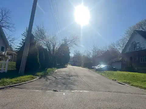 Sunset View, AKRON, OH 44320
