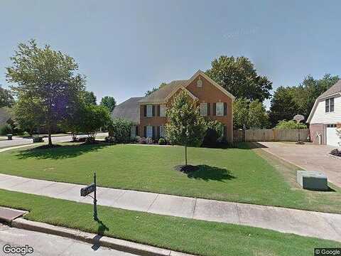 Hughes, COLLIERVILLE, TN 38017