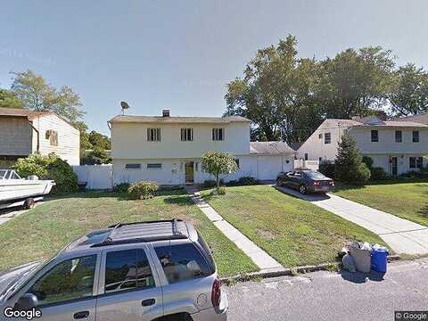 Gwynn, BABYLON, NY 11702