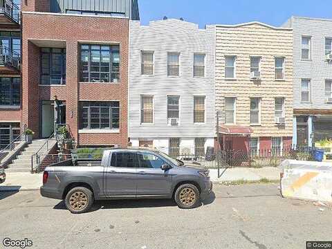Lorimer, BROOKLYN, NY 11211