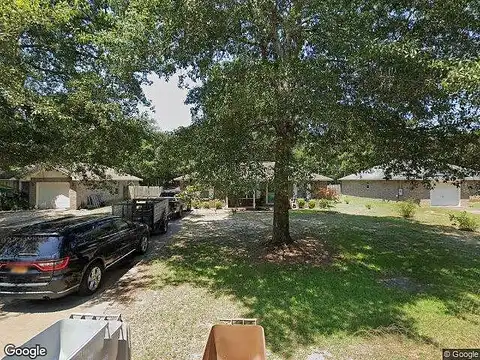 Traci, MILTON, FL 32583
