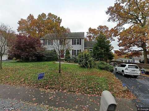 Hilltop, FRANKLIN, MA 02038