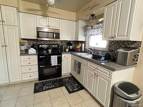 Oxley, FLINT, MI 48504