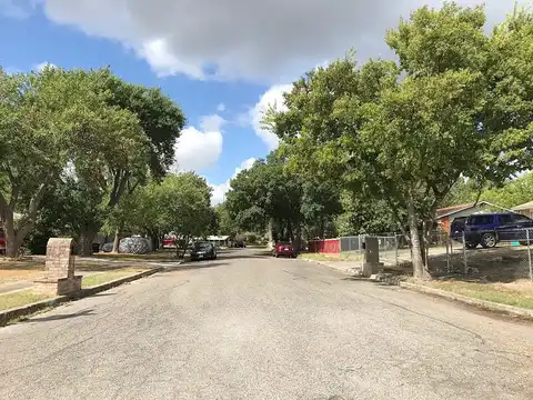 Cayuga, SAN ANTONIO, TX 78228