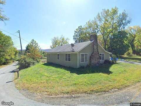 Palamino Pl, NEW WINDSOR, NY 12553