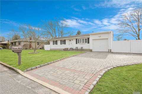 Dreamland, MASTIC, NY 11950