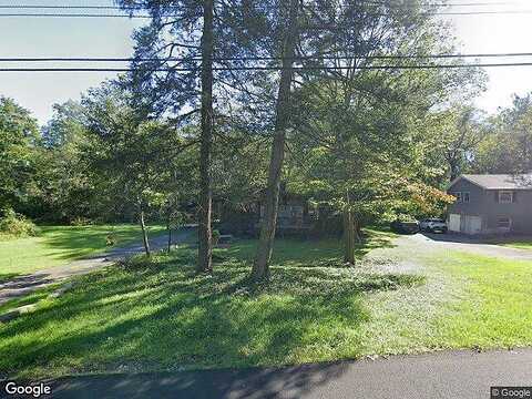Greentree, HYDE PARK, NY 12538