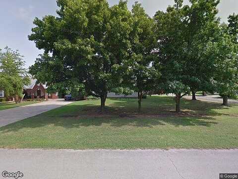 Country Club, HOLDENVILLE, OK 74848