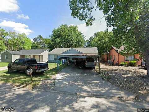 Kyle, ANGLETON, TX 77515