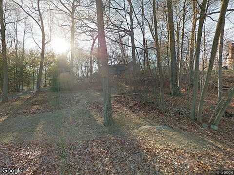 Cali, SHELTON, CT 06484