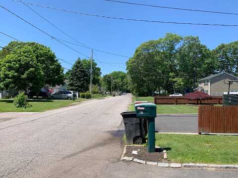Spar, MASTIC BEACH, NY 11951