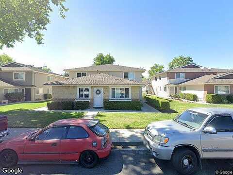 Avenida De La Plata, NEWBURY PARK, CA 91320
