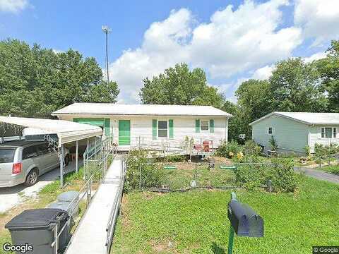 Poplar, WINDSOR, MO 65360