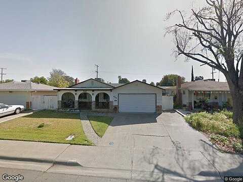 Lola, WOODLAND, CA 95776