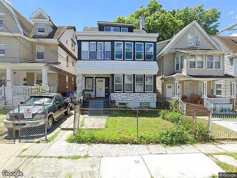 Mapes Ave, NEWARK, NJ 07112