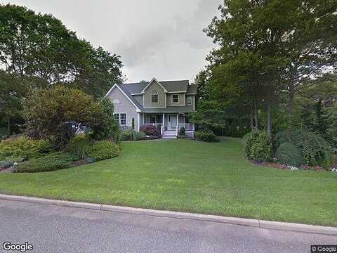 Georgann, MANORVILLE, NY 11949