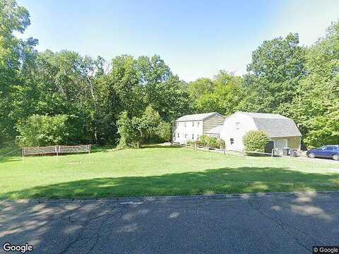 Holly, MONROE, CT 06468