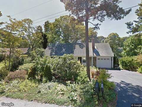 Sandy, HARWICH, MA 02645
