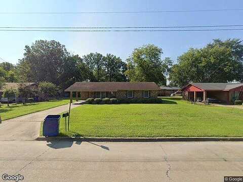 North, CLEVELAND, MS 38732