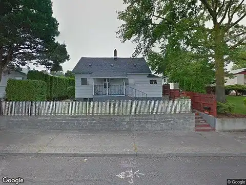 11Th, THE DALLES, OR 97058