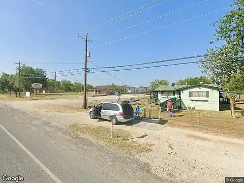 4Th, FLORESVILLE, TX 78114