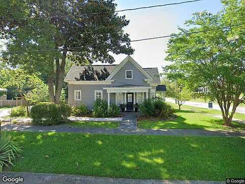 Avenue D, OPELIKA, AL 36801