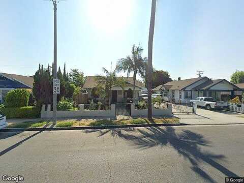 Broadway, SANTA ANA, CA 92701