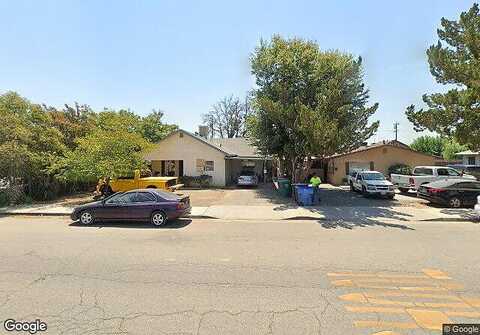 3Rd, PARLIER, CA 93648