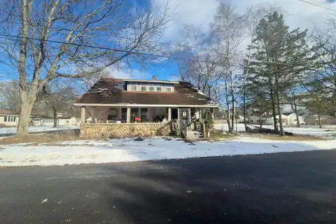 Lafayette, LOWELL, MI 49331