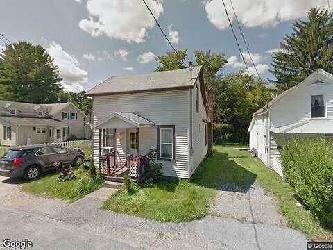 1St, HOOSICK FALLS, NY 12090